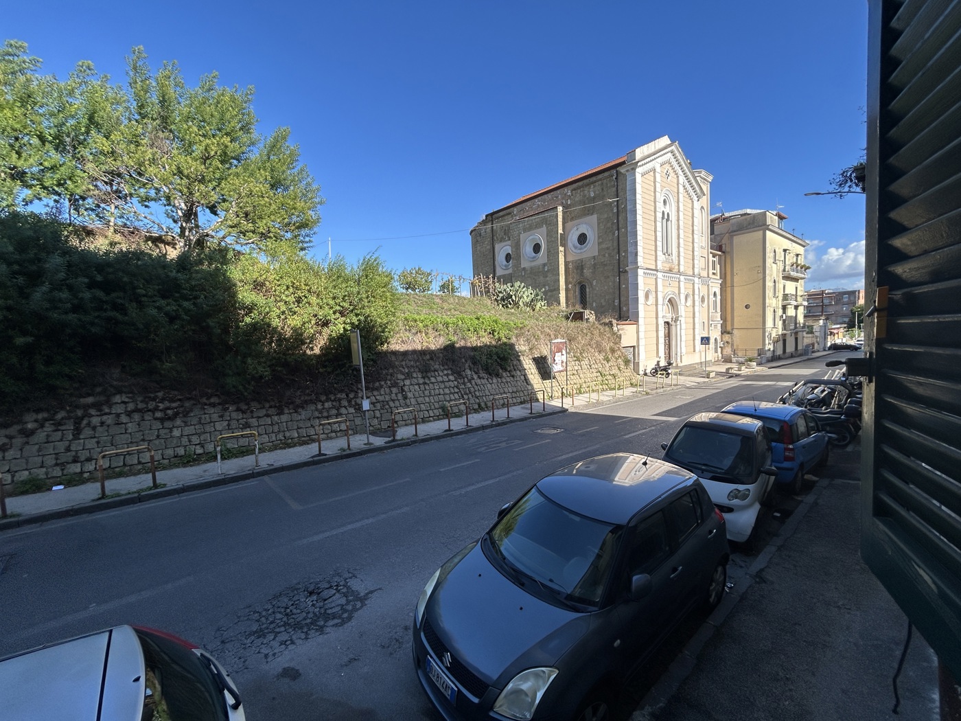 Bilocale arredato in affitto a Napoli