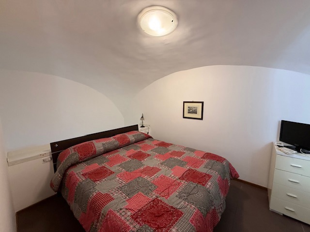 Monolocale arredato in affitto a Napoli