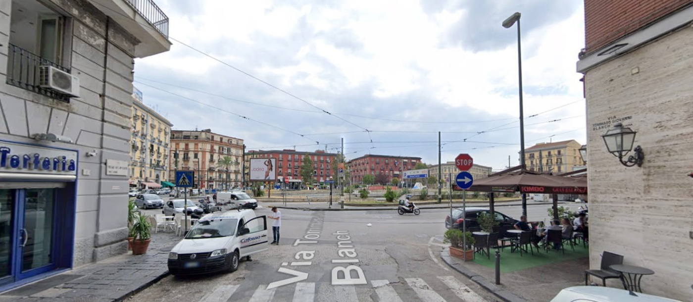 Negozio in vendita a Napoli