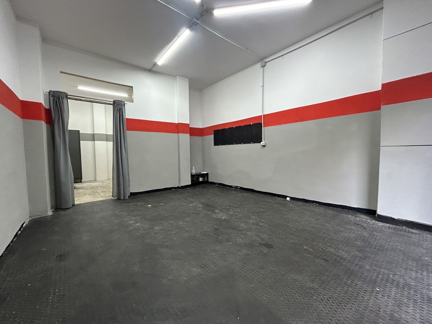 Negozio in vendita a Napoli