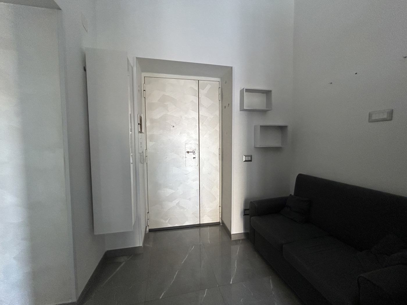 Bilocale arredato in affitto a Napoli