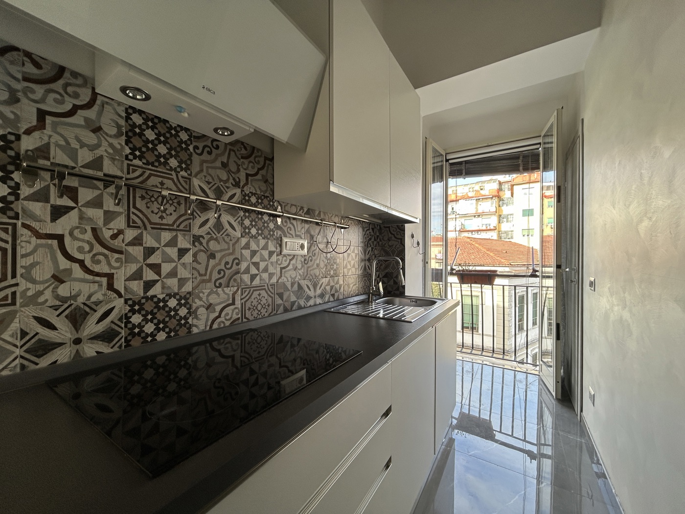 Bilocale arredato in affitto a Napoli