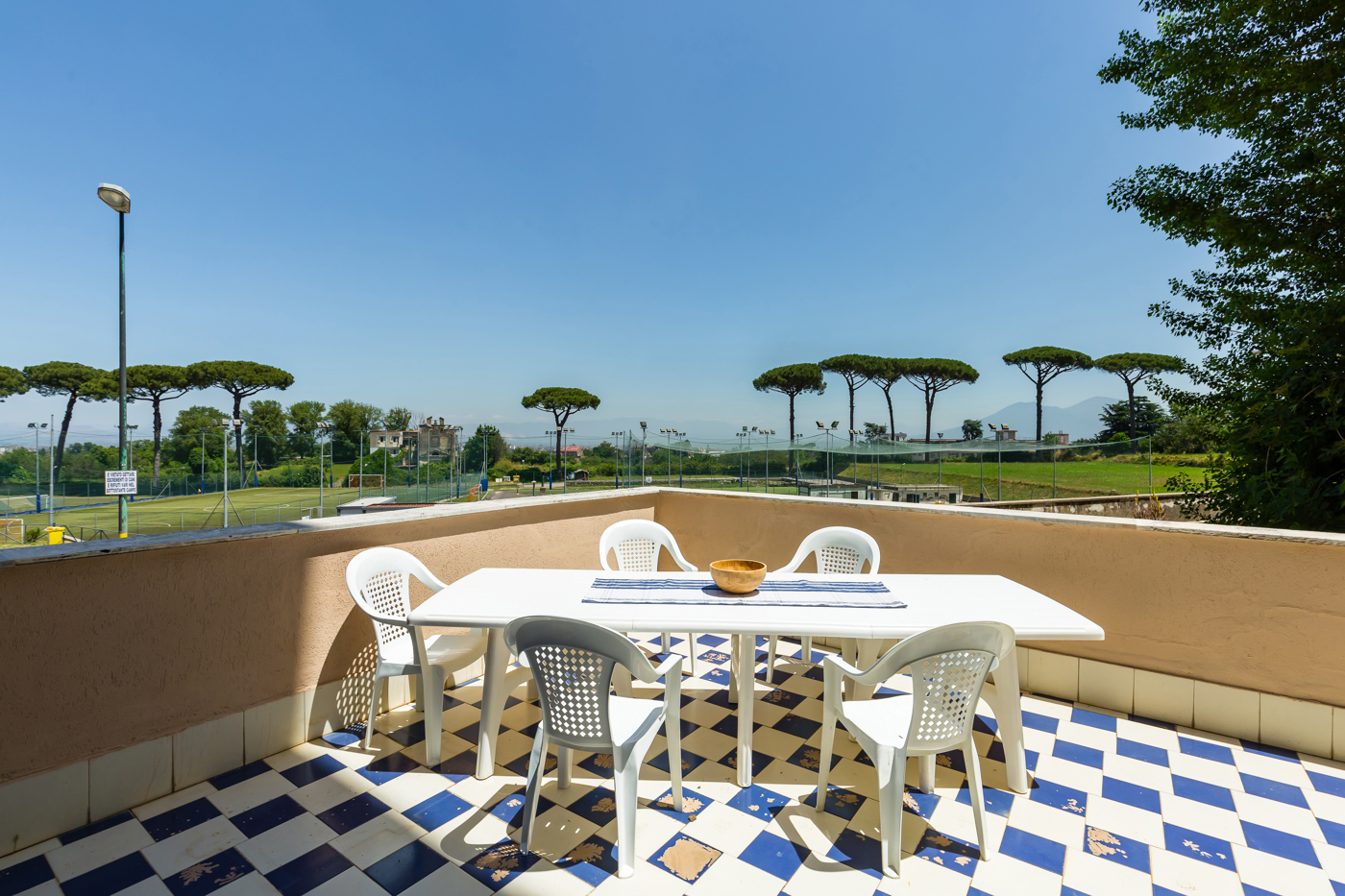 Appartamento arredato in affitto a Napoli