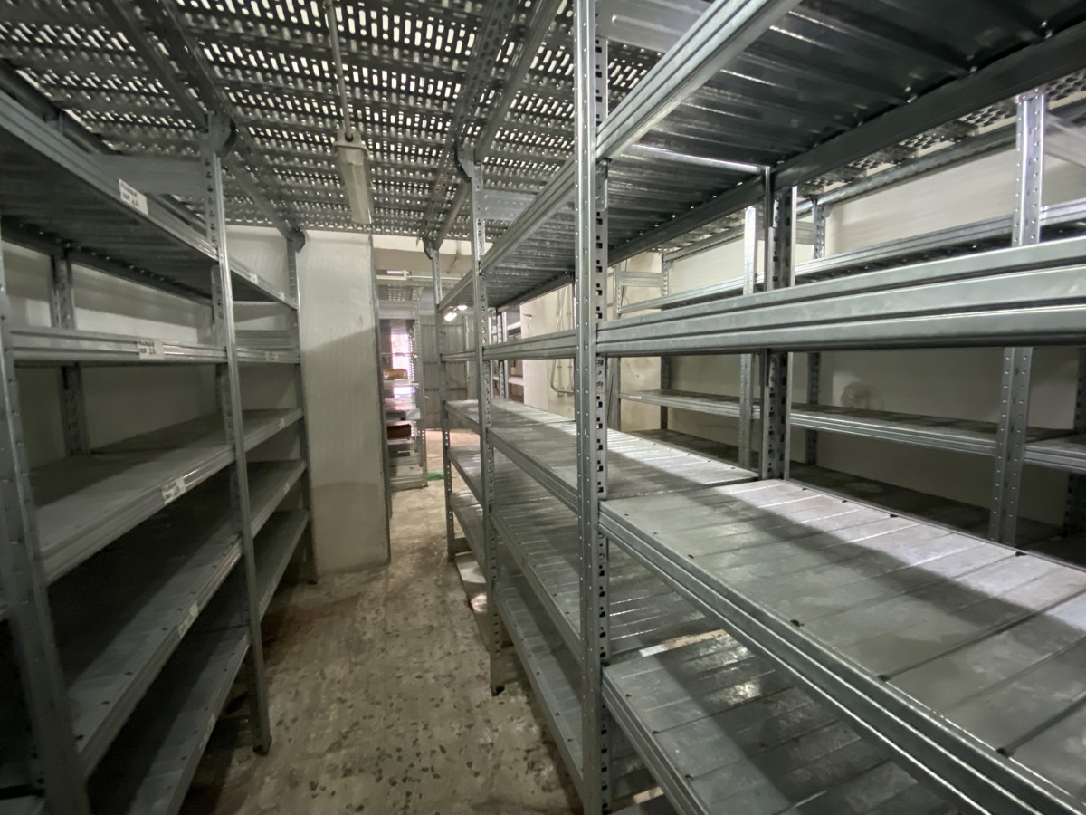 Magazzino in vendita a Napoli