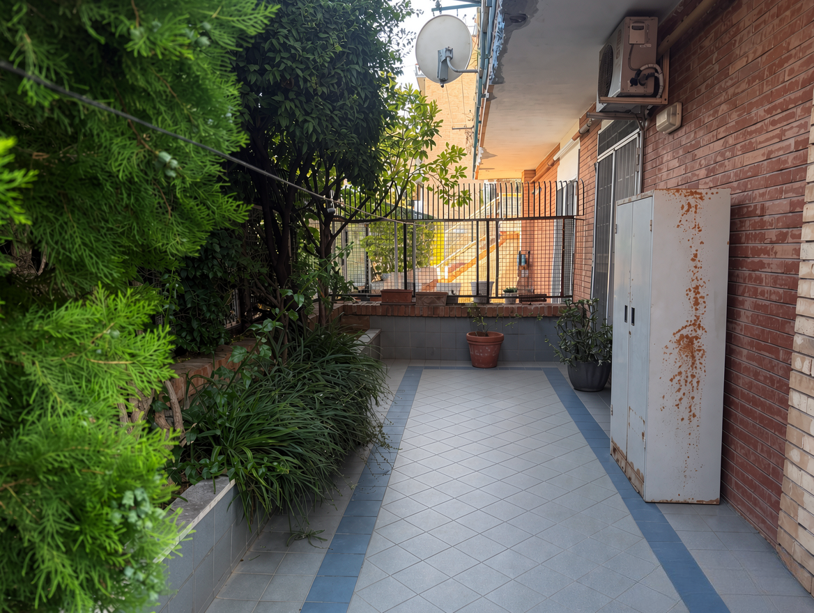 Trilocale da ristrutturare a Napoli
