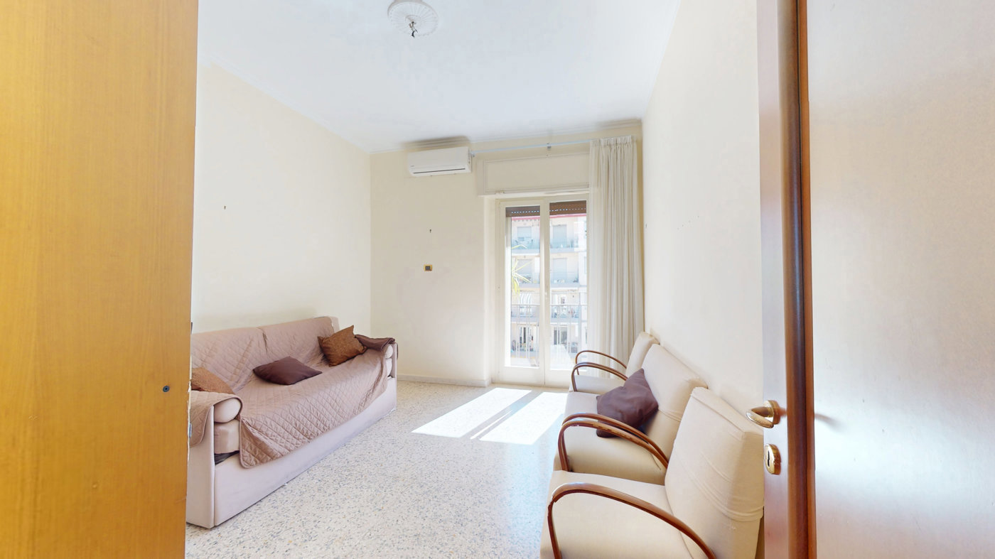 Trilocale classe A1 a Napoli