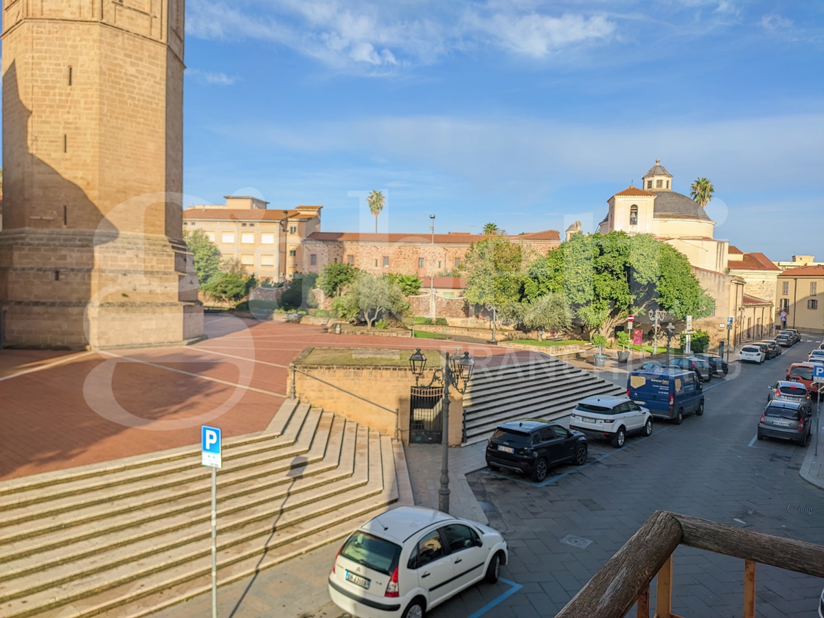 Stabile/Palazzo in vendita a Oristano