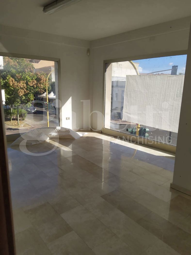 Negozio in affitto a Oristano