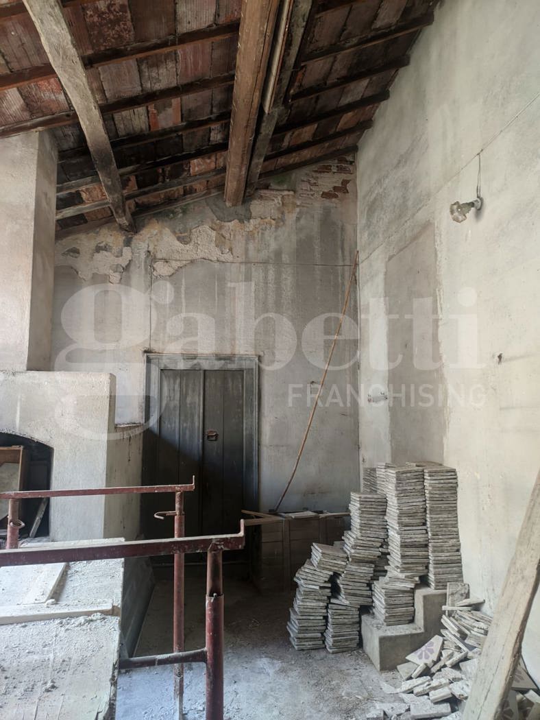 Stabile/Palazzo in vendita a Oristano