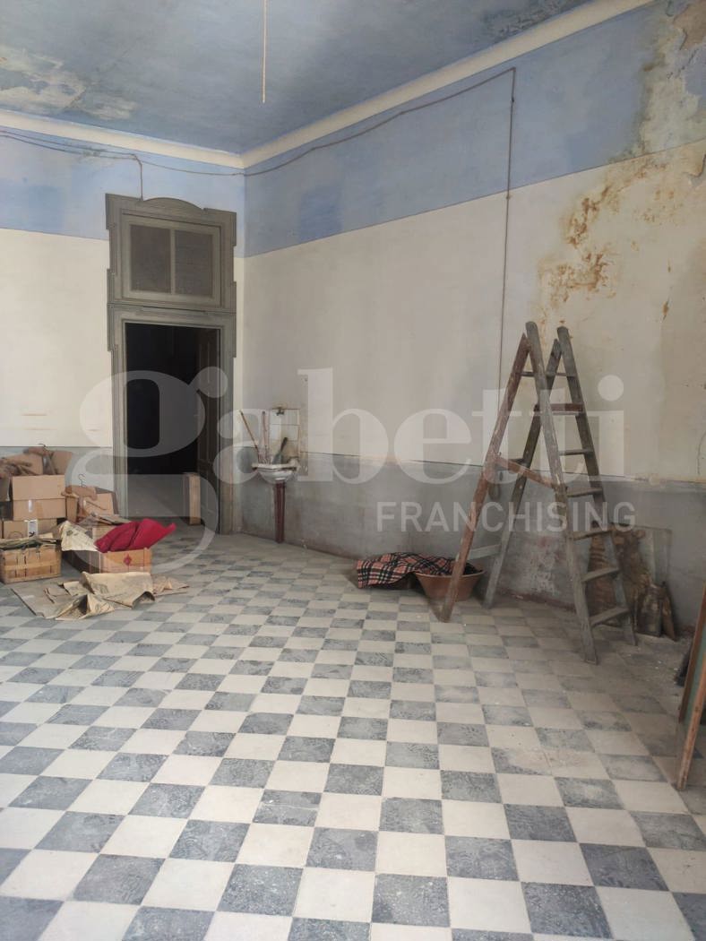 Stabile/Palazzo in vendita a Oristano