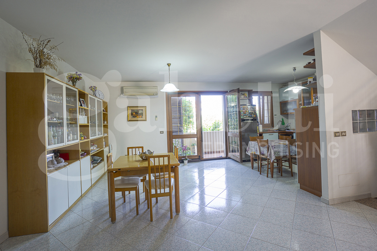 Villa con giardino a Oristano