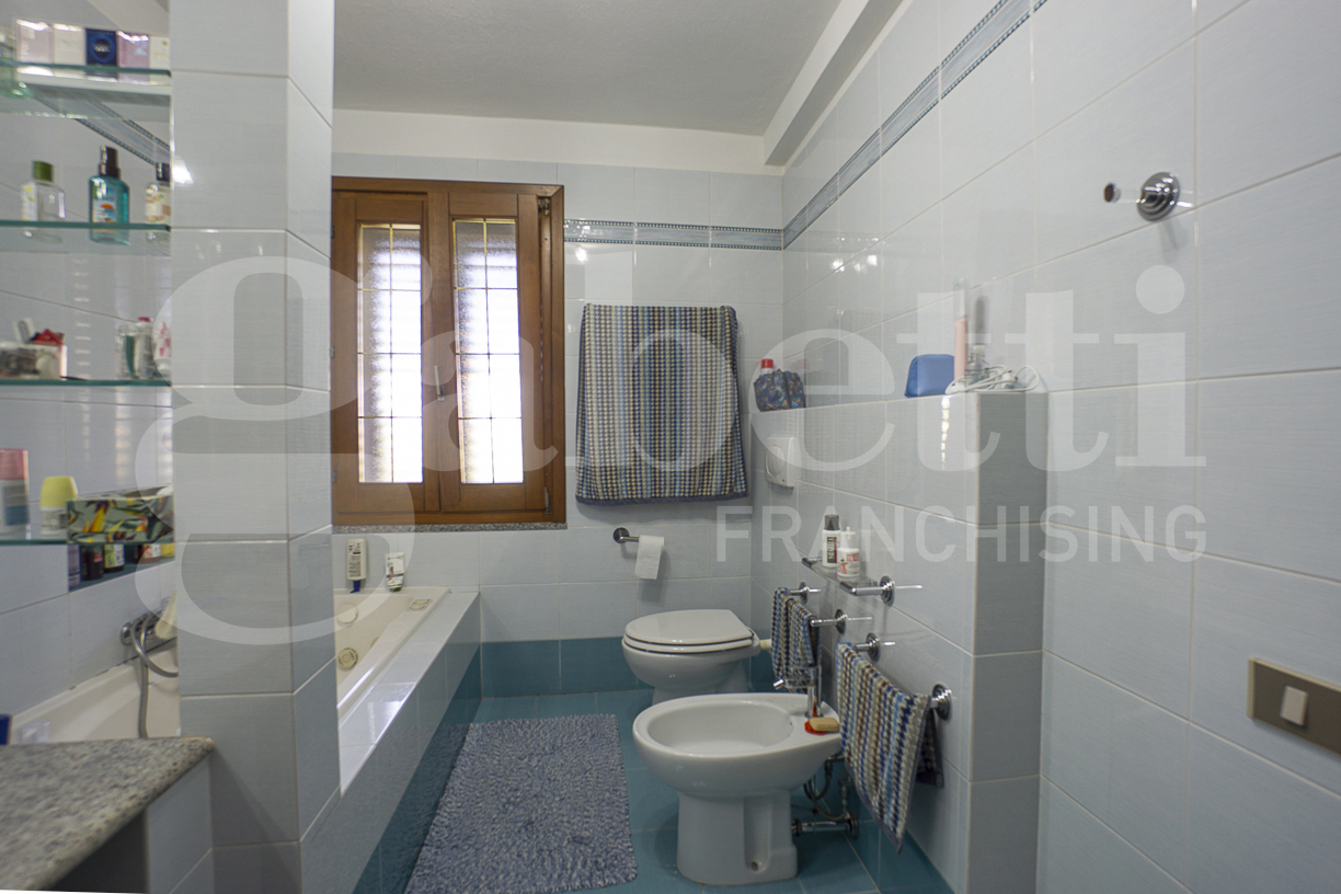 Villa con giardino a Oristano