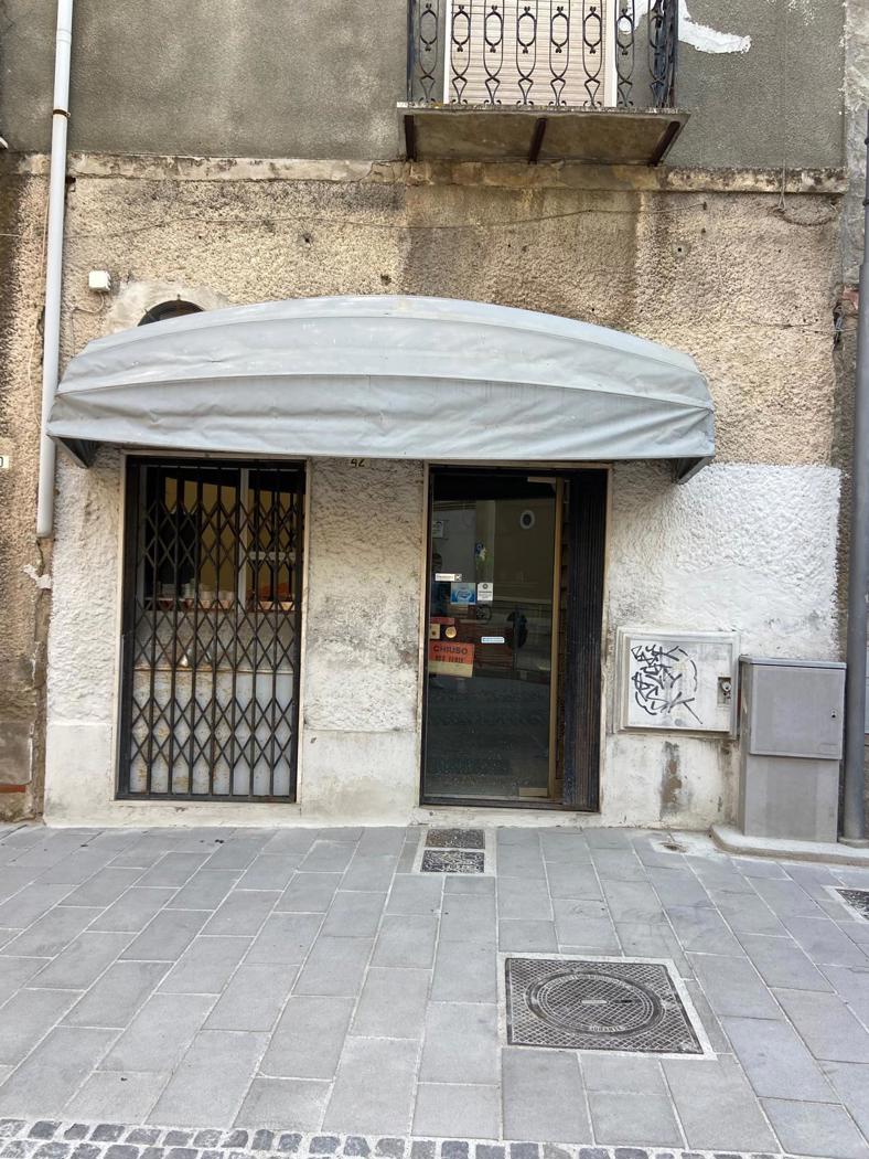 Negozio in vendita a Oristano