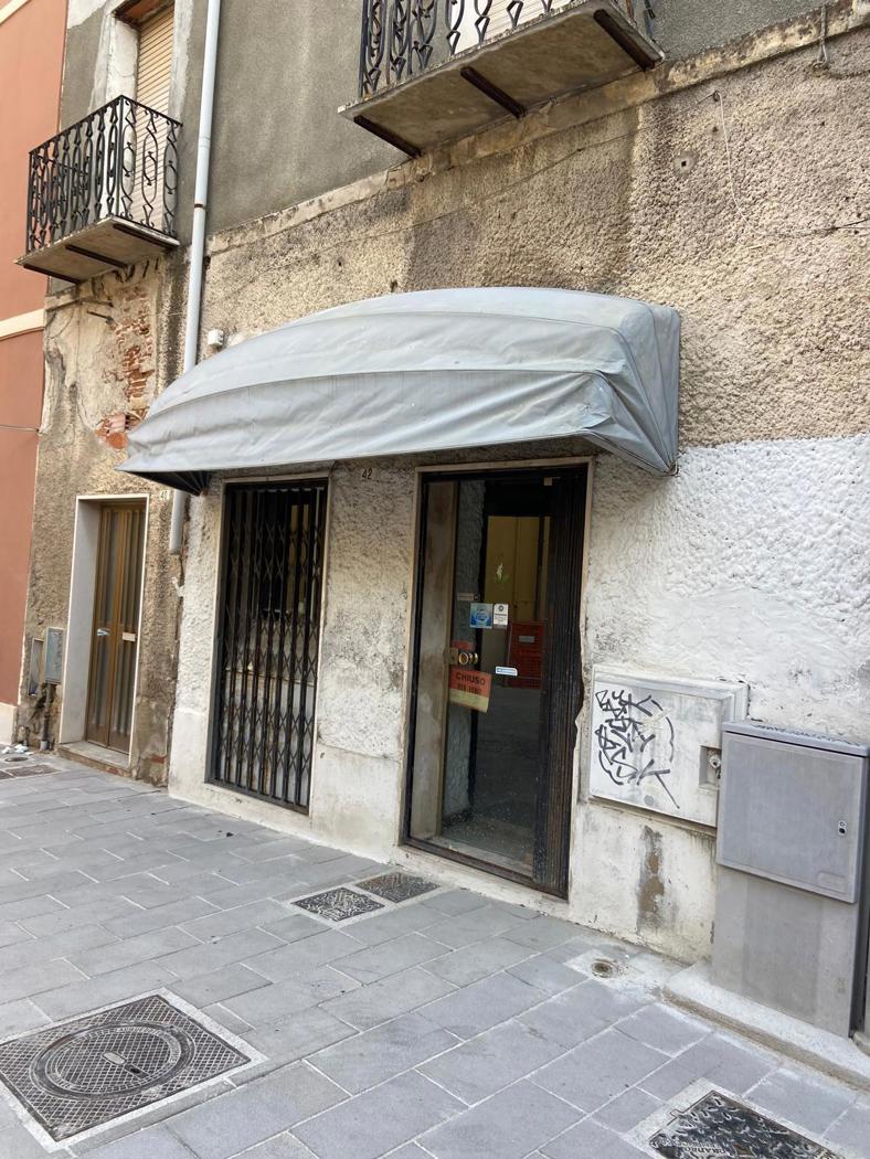 Negozio in vendita a Oristano