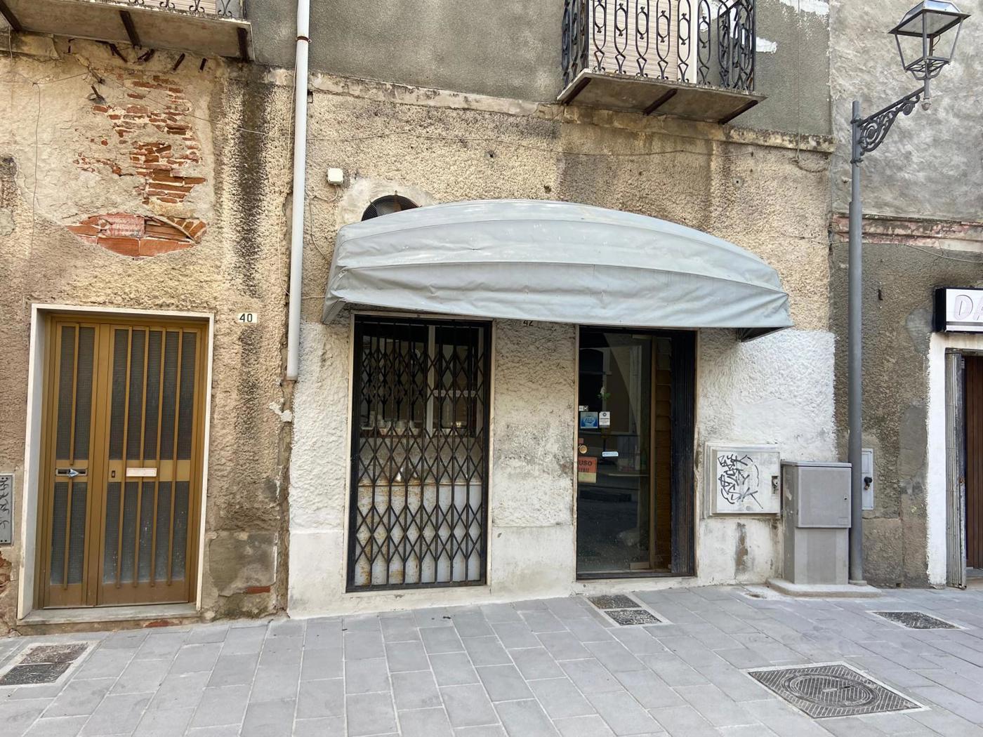 Negozio in vendita a Oristano