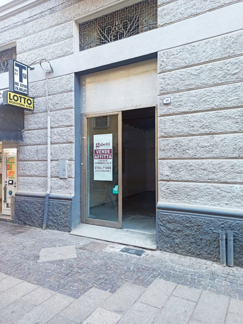 Negozio in affitto a Oristano