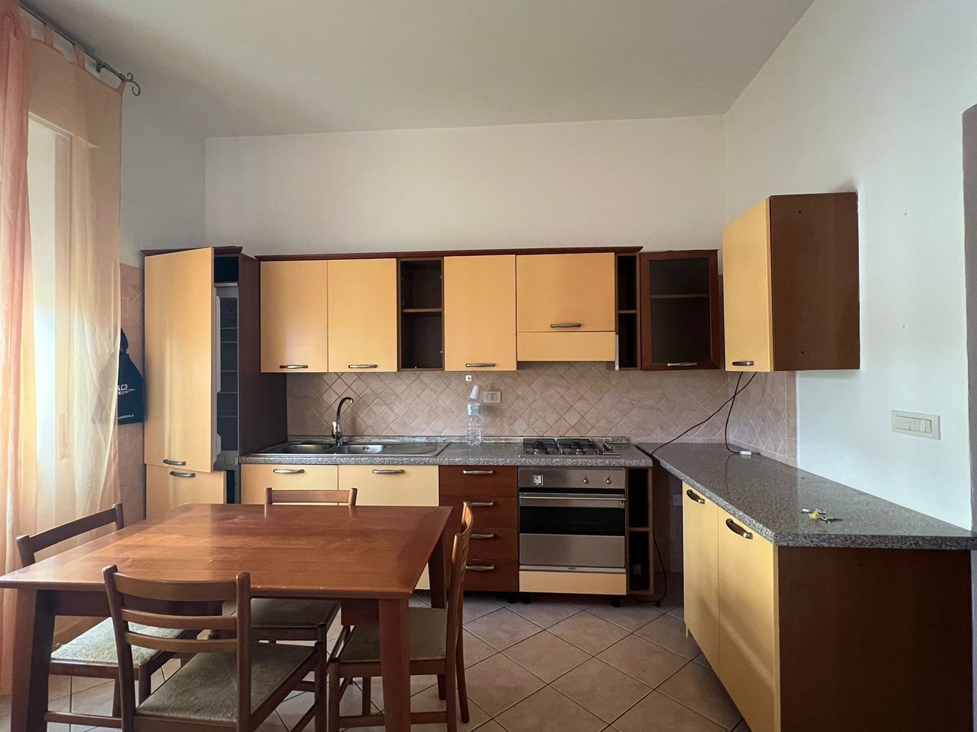 Trilocale in affitto a Oristano