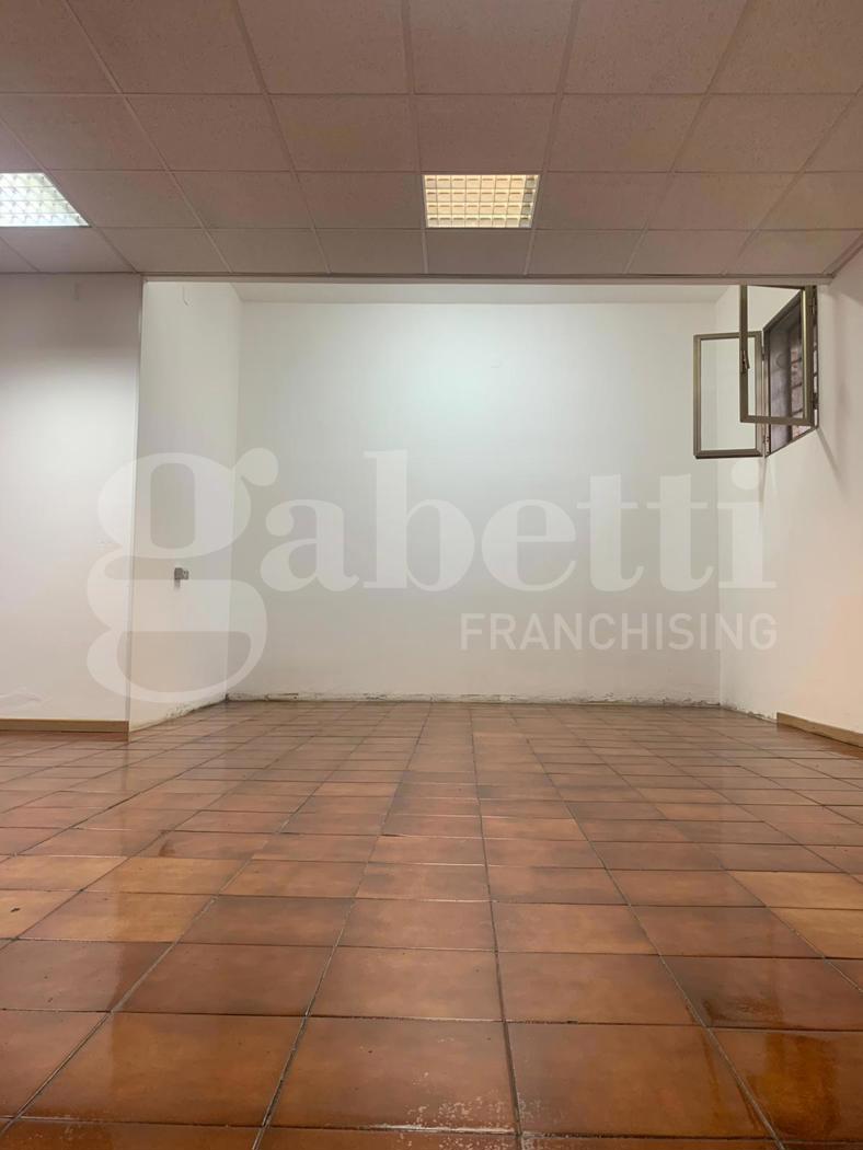 Negozio in vendita a Oristano