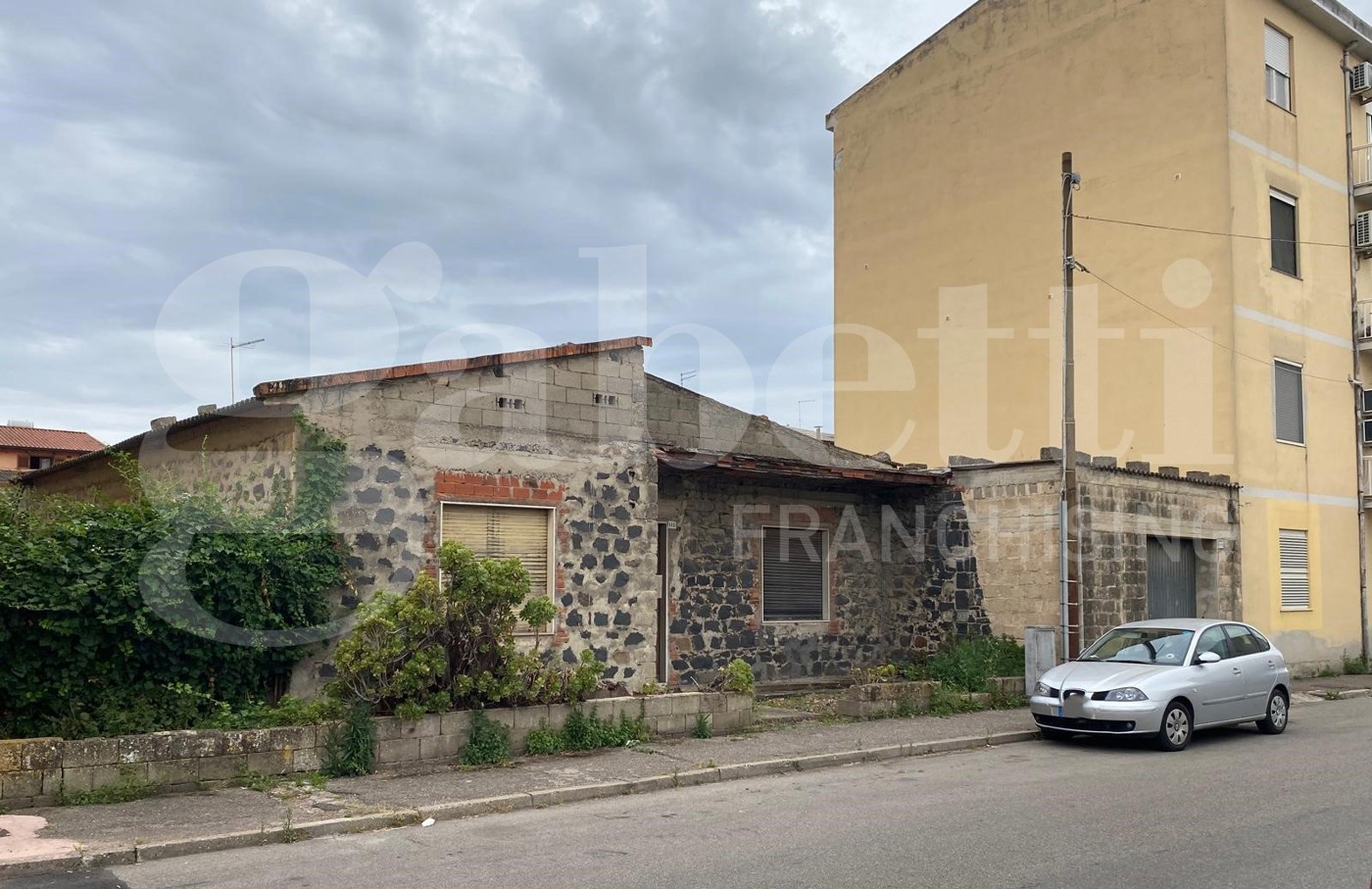 Casa indipendente da ristrutturare a Oristano