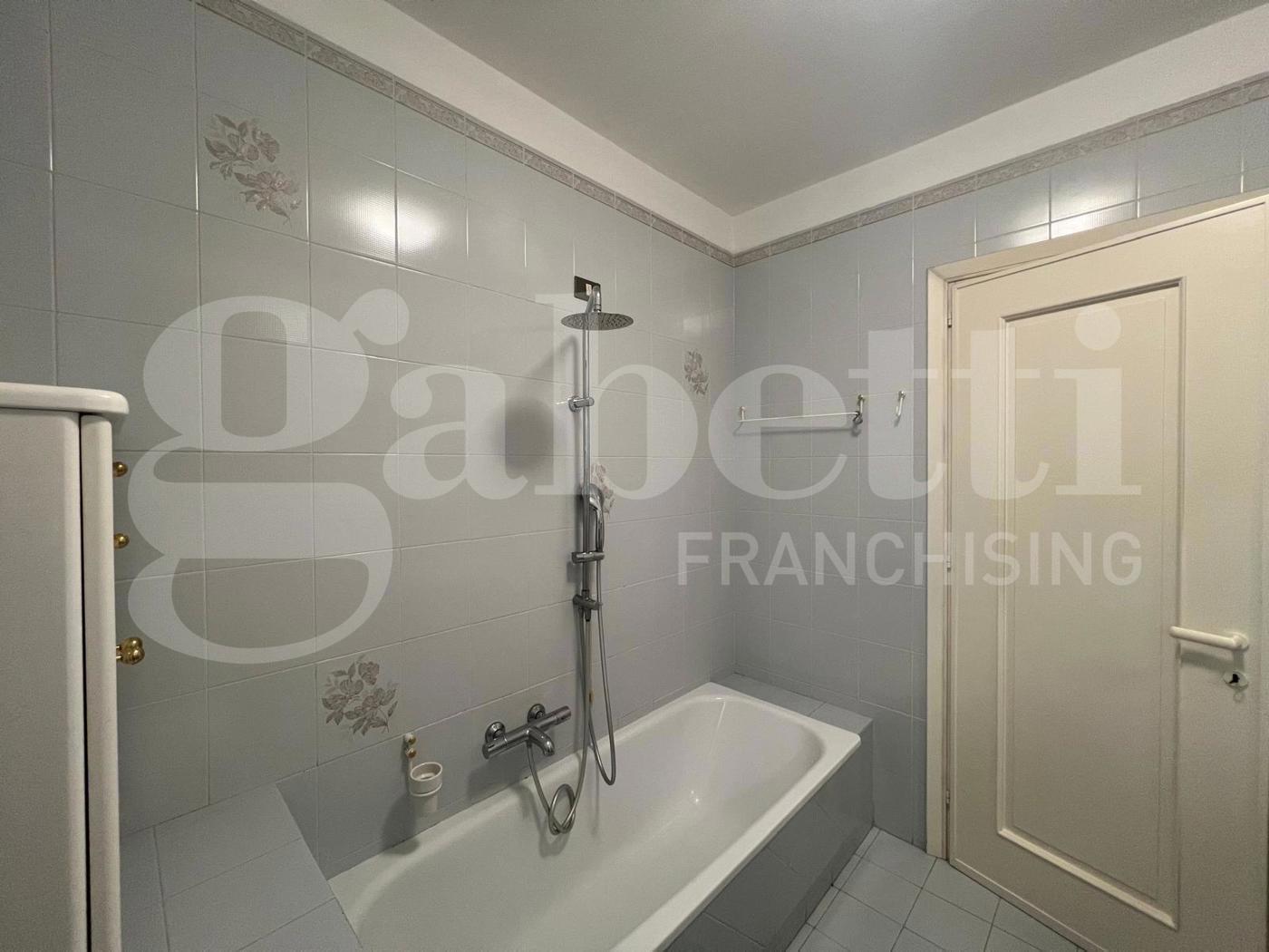 Trilocale arredato in affitto a Oristano