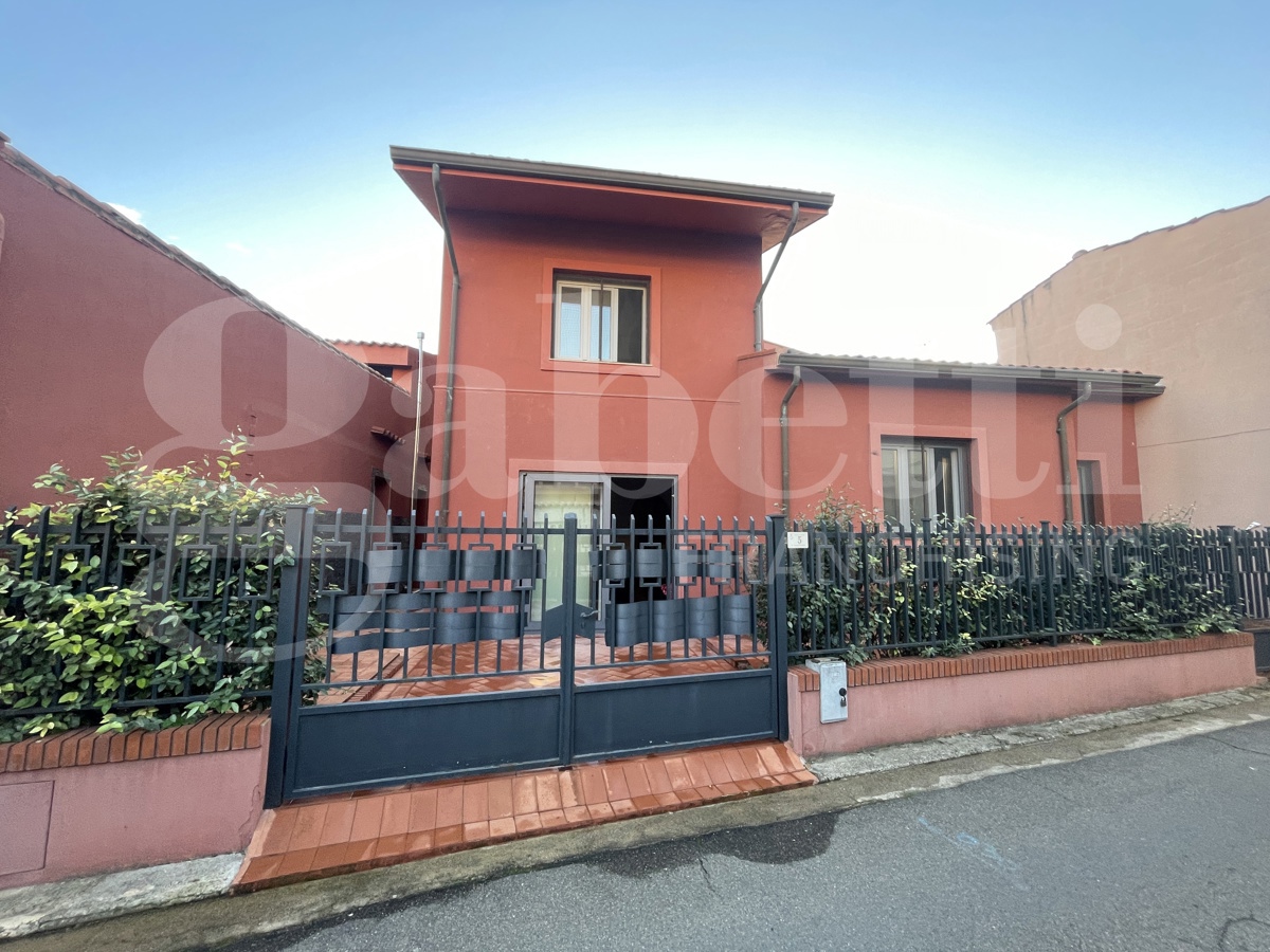 Casa indipendente con giardino a Terralba