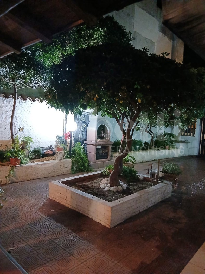 Casa indipendente con giardino a Terralba