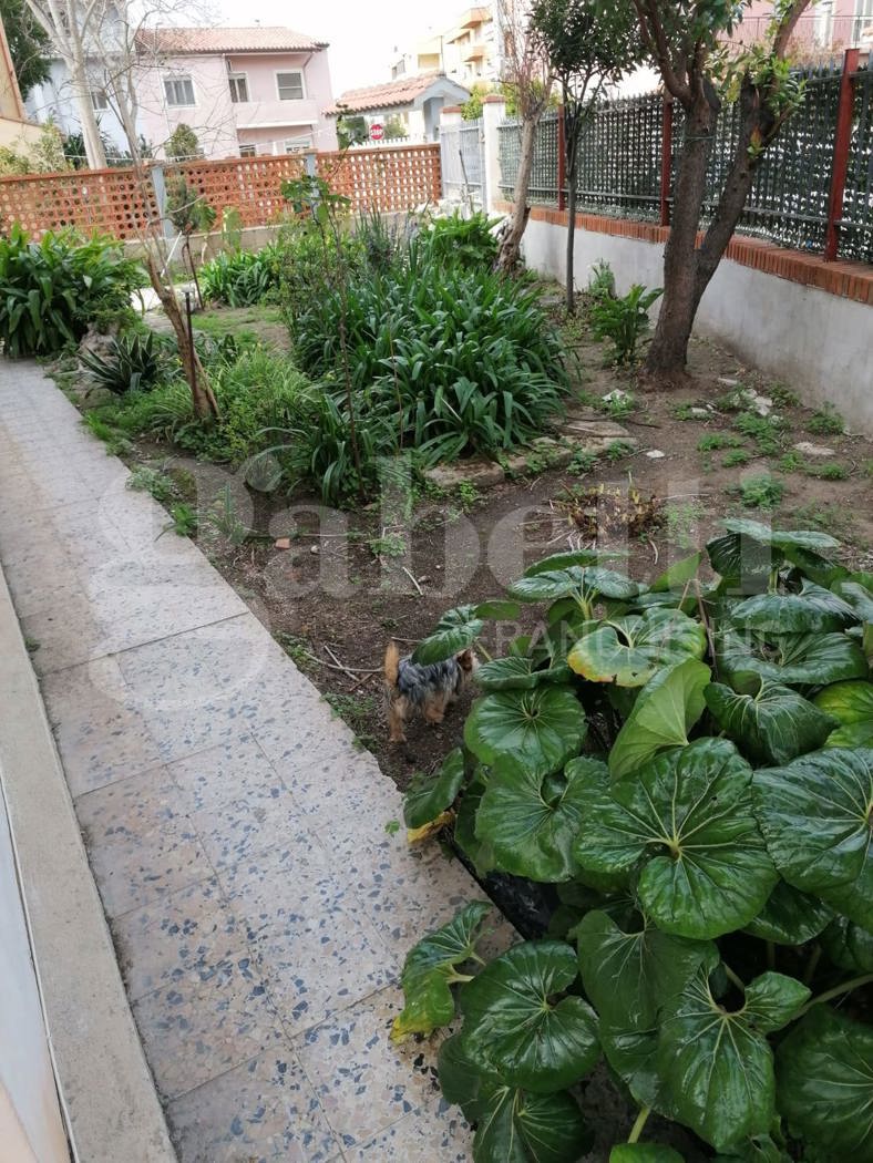 Villa Bifamiliare con giardino a Oristano