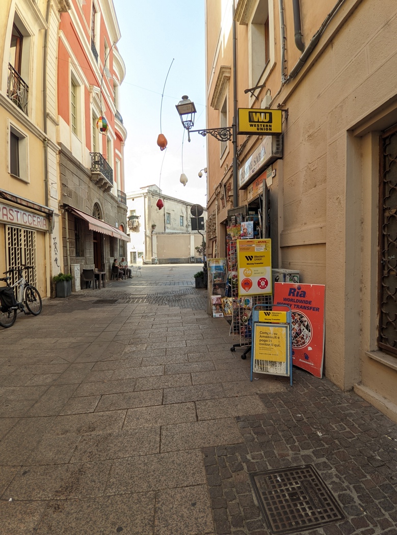 Attivit� commerciale in vendita a Oristano