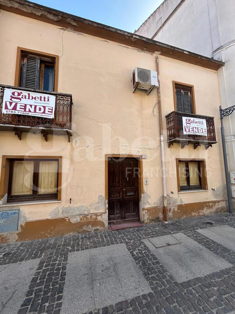Casa indipendente con giardino a Oristano
