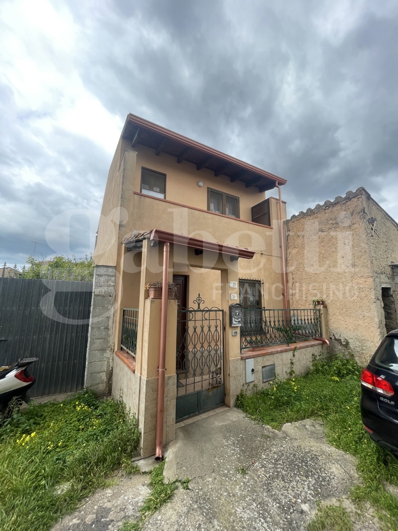 Casa indipendente con giardino a Terralba