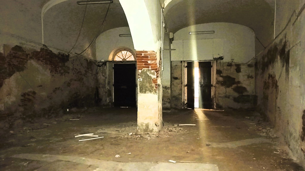 Negozio in vendita a Oristano