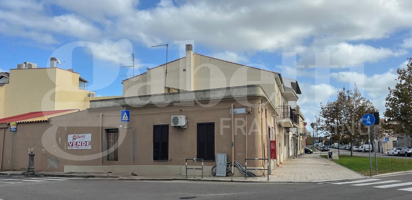 Casa indipendente da ristrutturare a Oristano