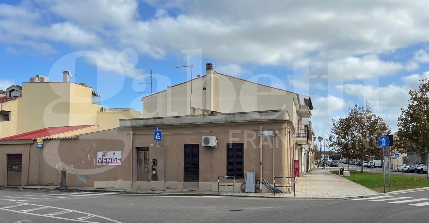 Casa indipendente da ristrutturare a Oristano