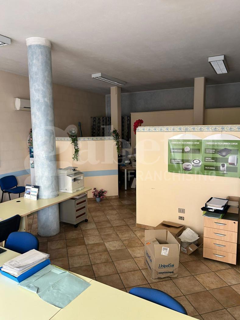 Negozio in vendita a Oristano
