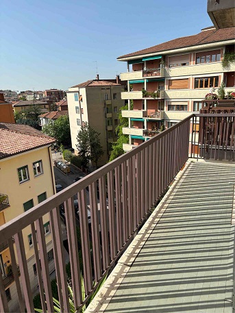 Appartamento con box a Verona
