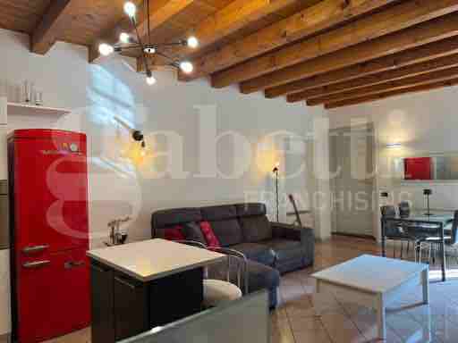 Appartamento arredato in affitto a Verona