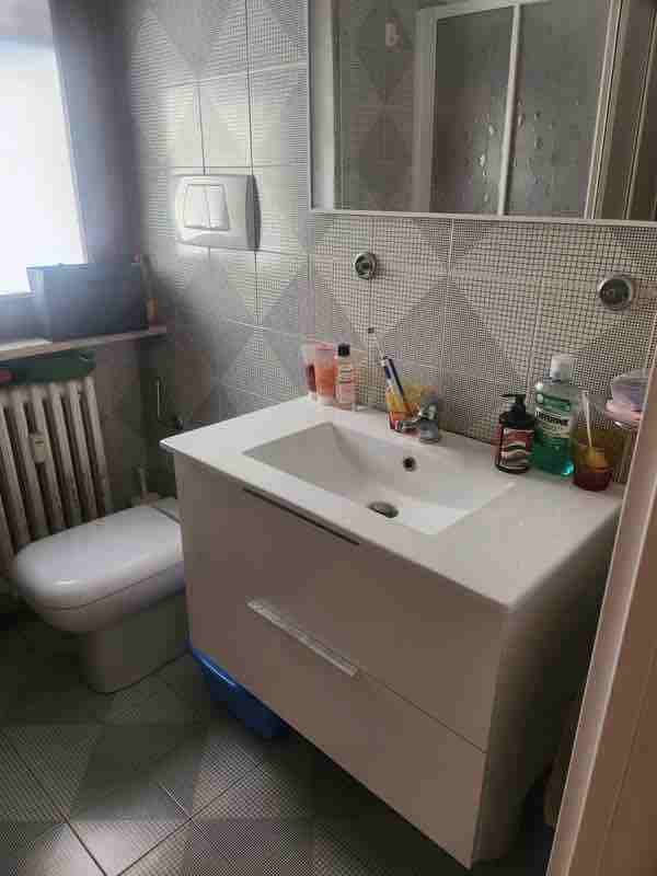 Trilocale arredato in affitto a Verona