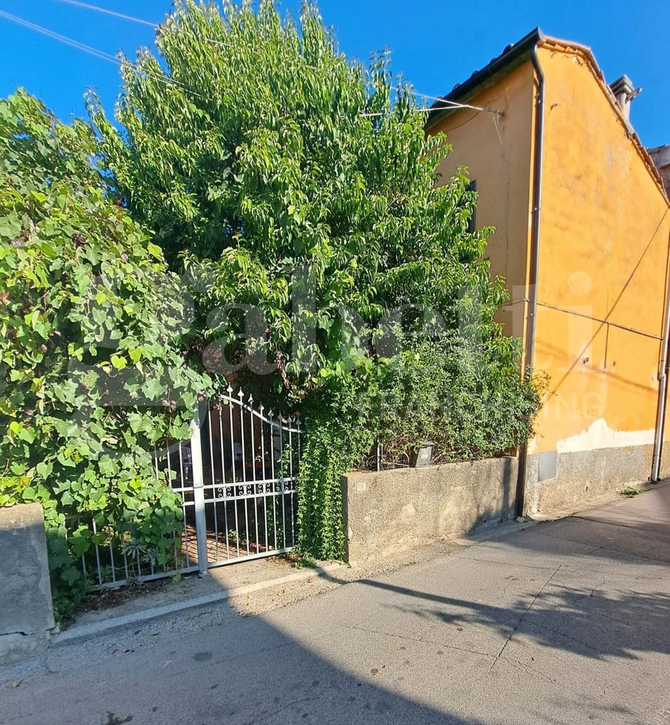 Casa indipendente con giardino a Pontedera