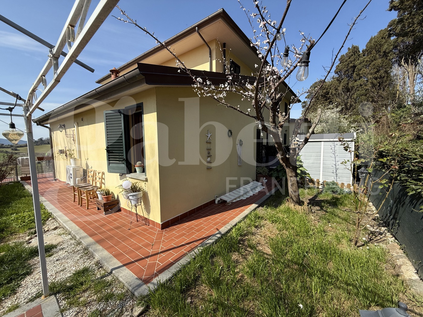 Appartamento con giardino a Orciano Pisano