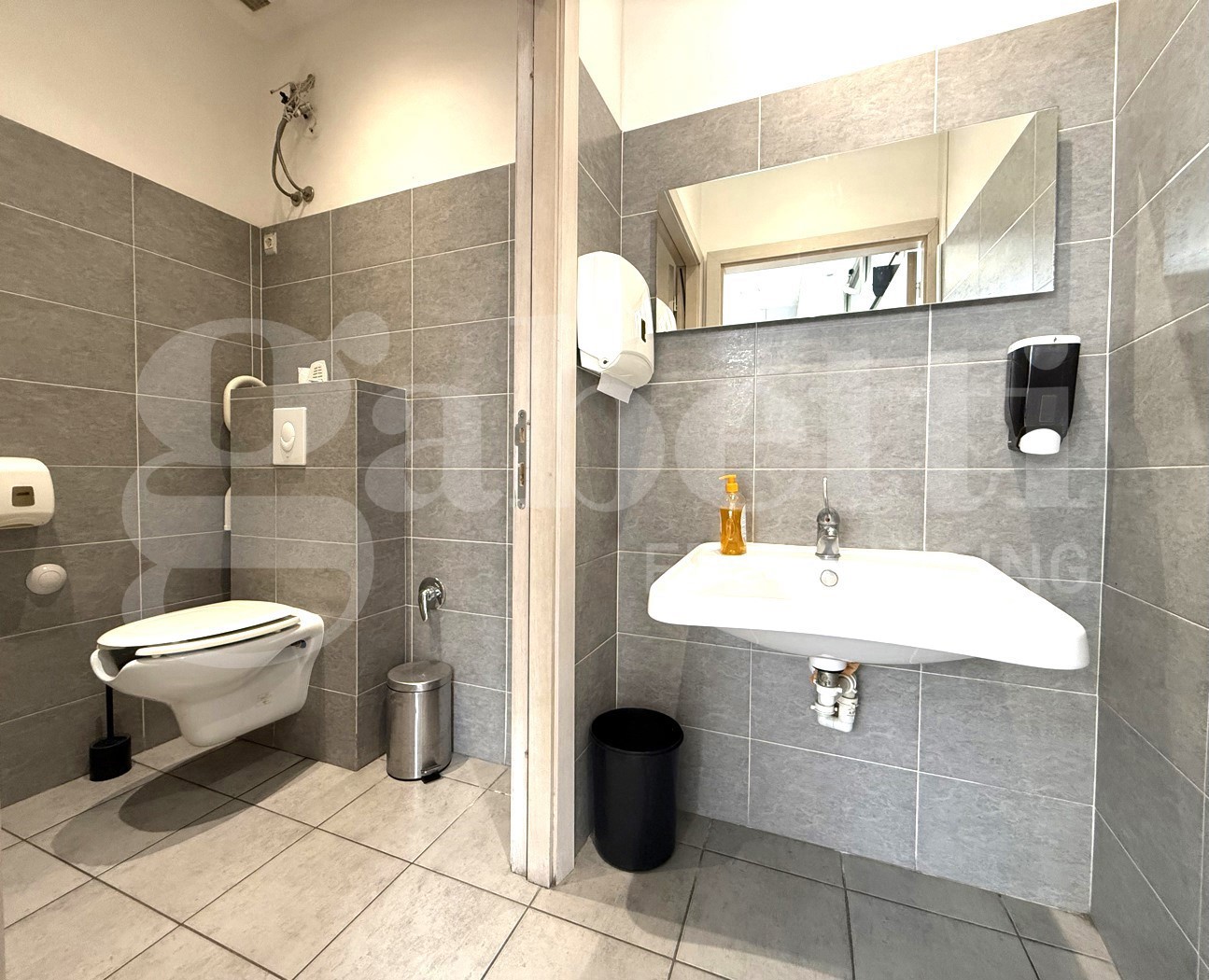 Attivit commerciale Ristorante e pizzeria in vendita a Pontedera