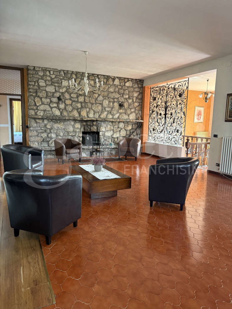 Casa indipendente con giardino a Calcinaia