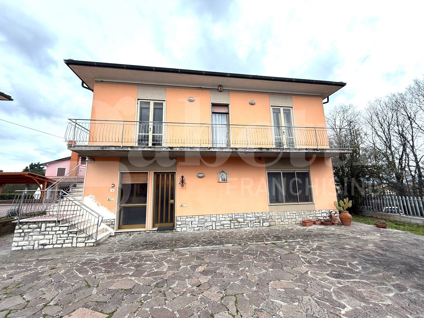 Appartamento con giardino a Santa Maria a Monte