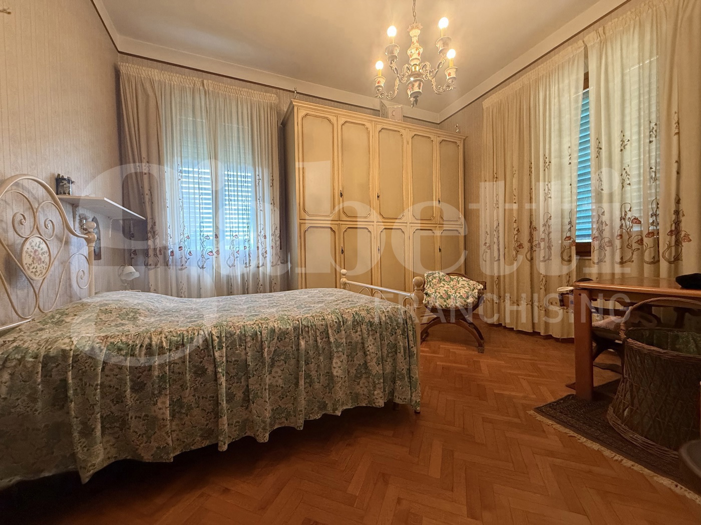 Villa con giardino a San Miniato