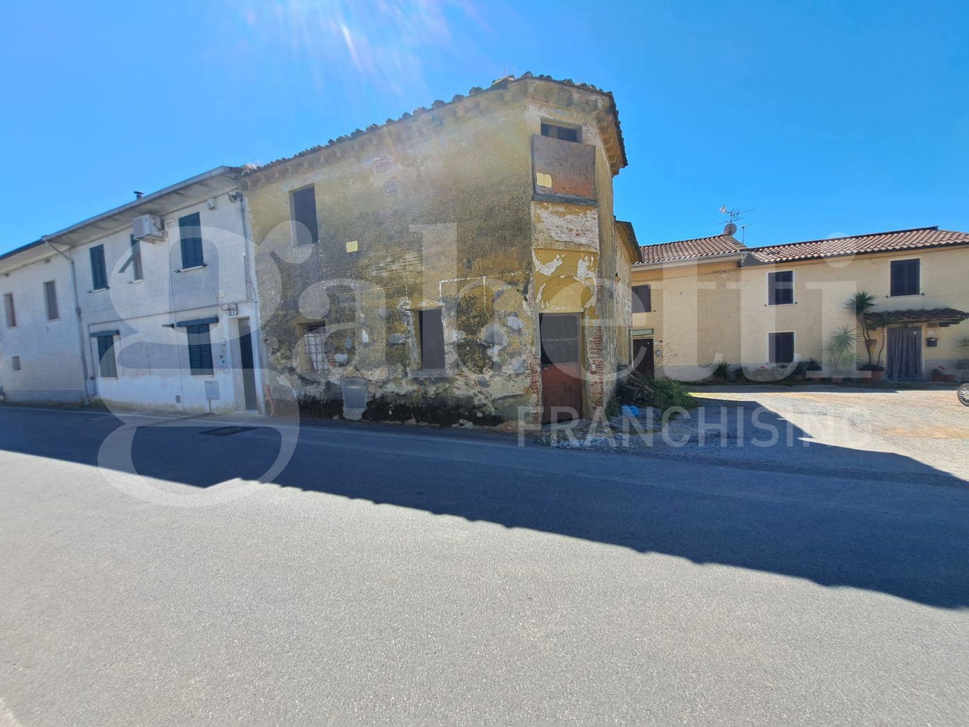 Casa indipendente da ristrutturare a Santa Maria a Monte