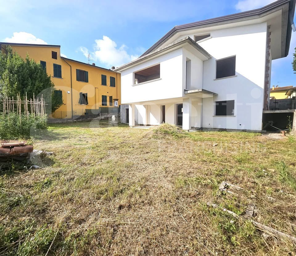 Villa con box doppio a San Miniato