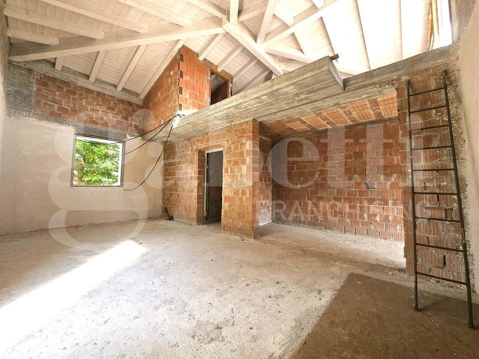 Villa con box doppio a San Miniato