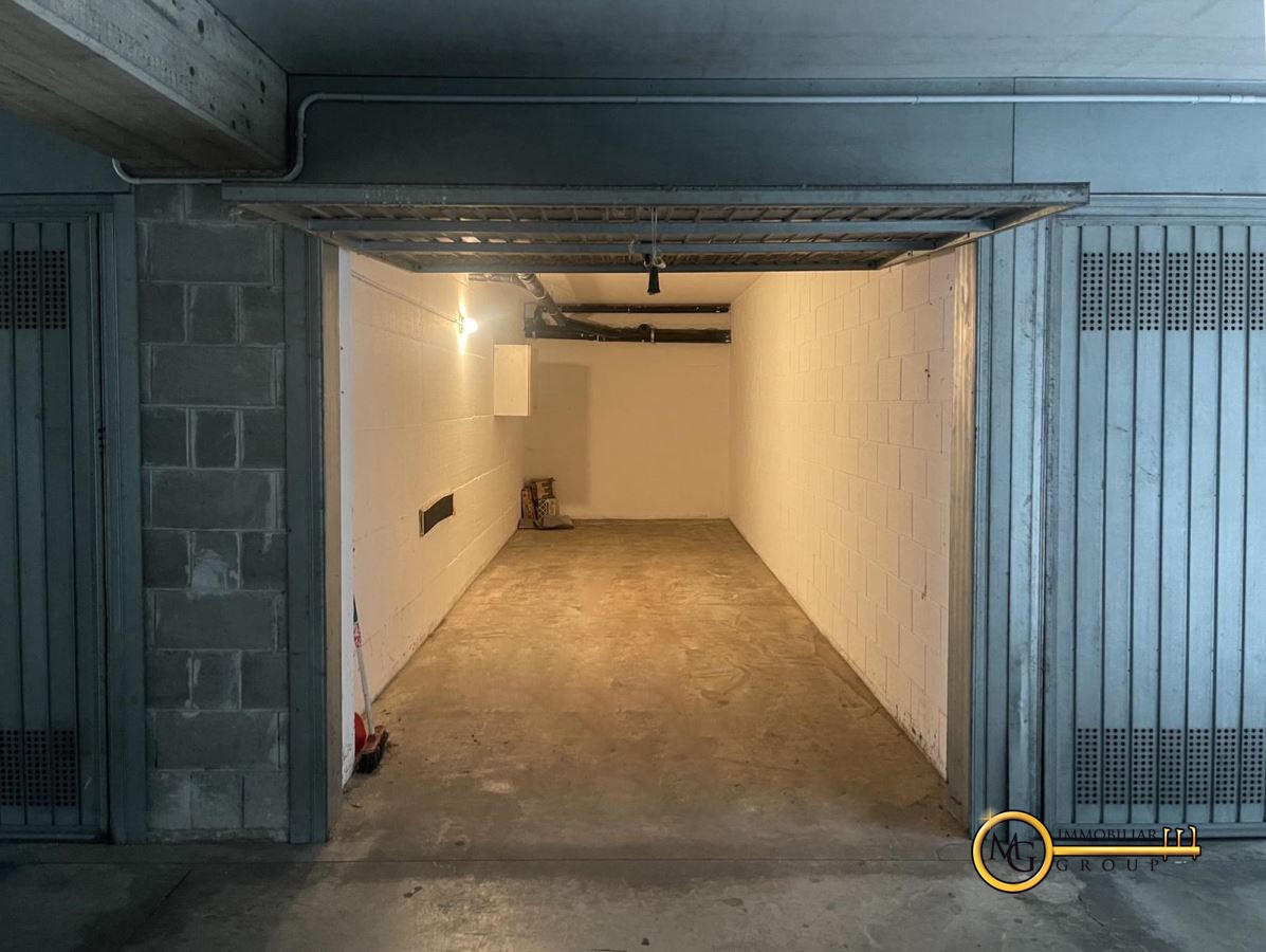 Box/Garage 21mq in vendita a Vignate