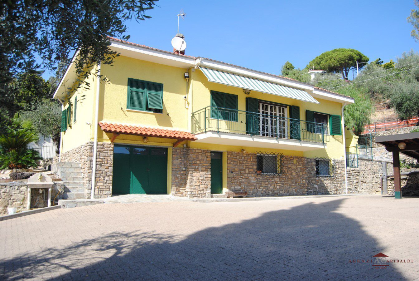 Villa vista mare a Bordighera