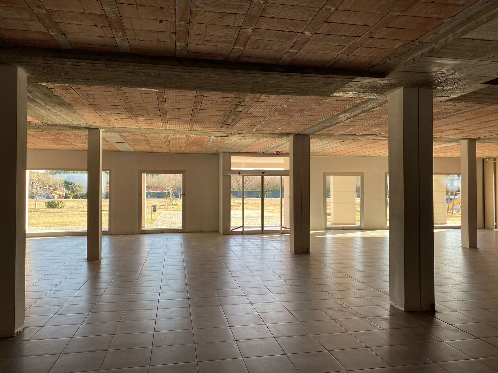 COMMERCIALE in vendita a Cavallino-Treporti, Ca' Savio