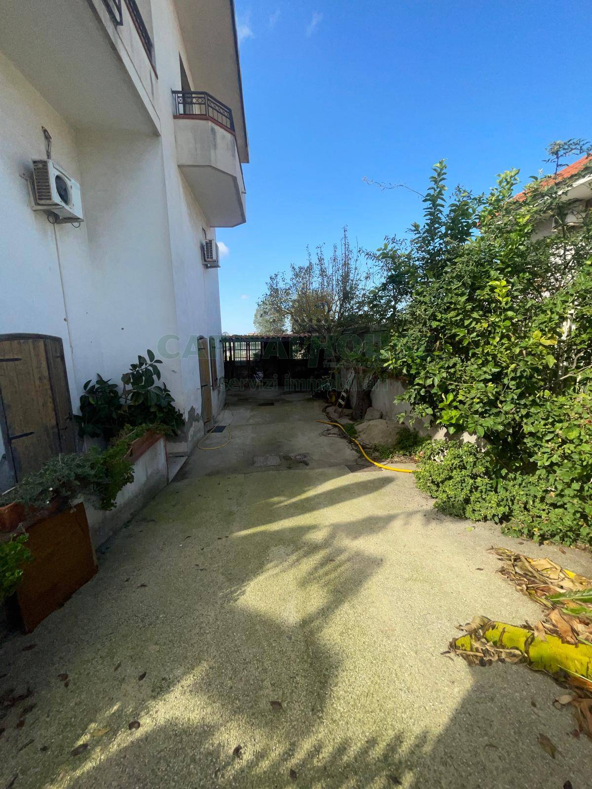 Villa in vendita a Pomigliano d'Arco